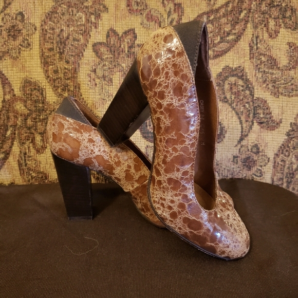 ‼️SOLD‼️NWOB Donald J Pliner Embossed Leather Pump, Sz 6.5 - Picture 4 of 10